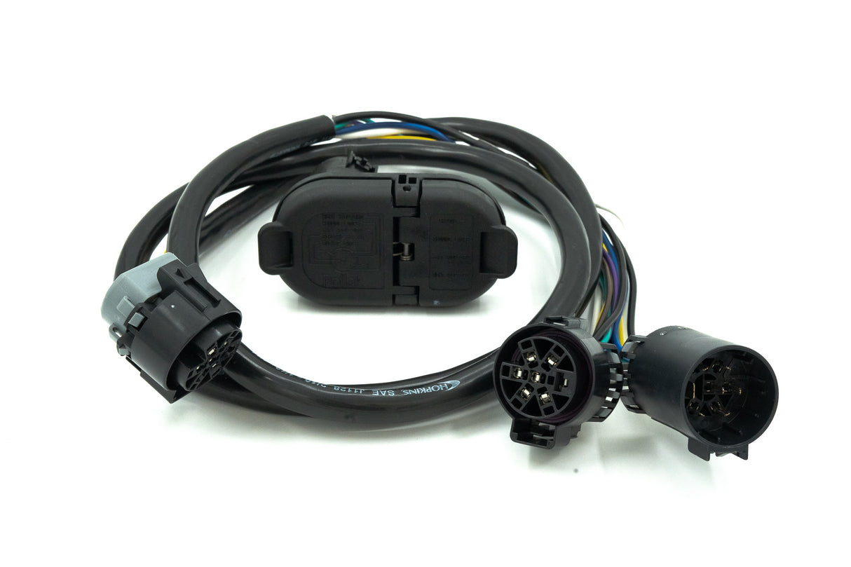 FIFTH WHEEL TRAILER HARNESS ADAPTER WITH 7-4 WAY OEM TRAILER CONNECTOR